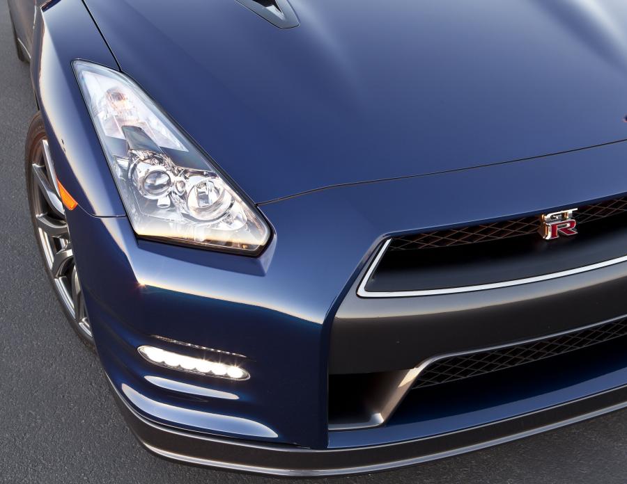  Nissan GT-R 2012 года  (US) (фото 28 из 74)